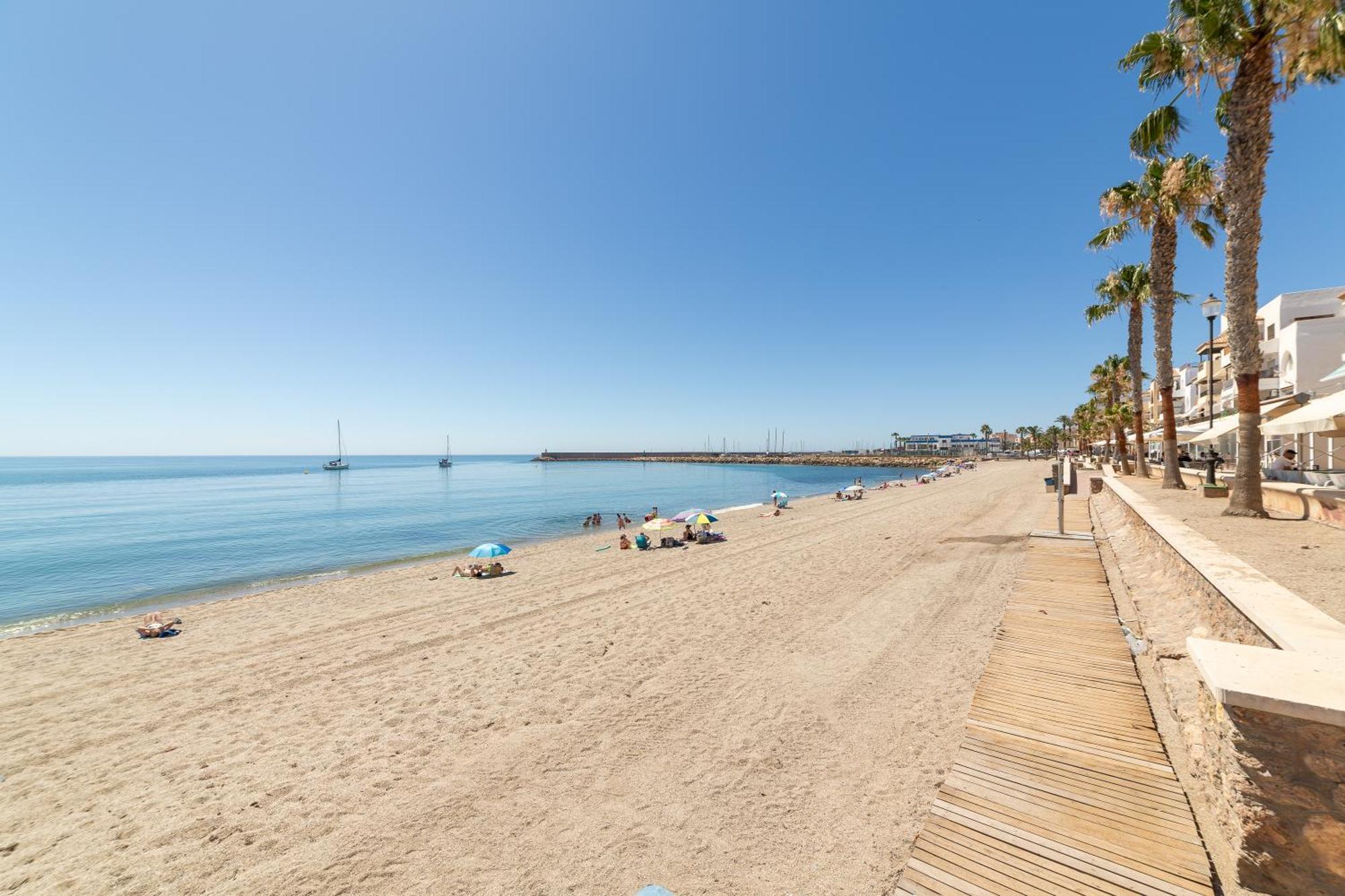 Holiday Apartment Roquetas de Mar Exterior photo