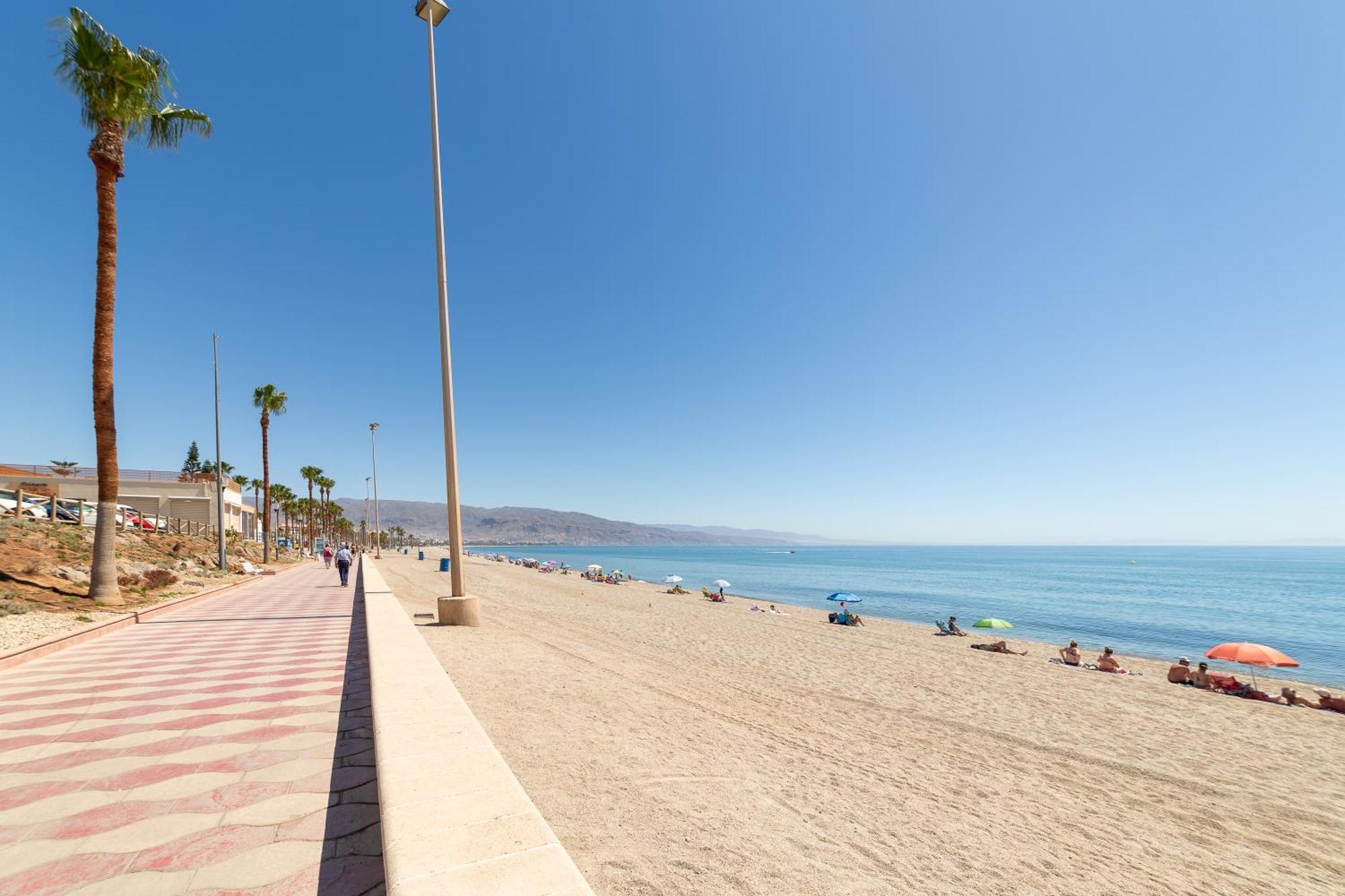Holiday Apartment Roquetas de Mar Exterior photo